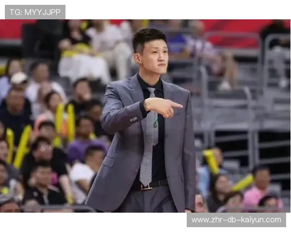 CBA周鹏三分训练保持稳定，助力球队更上一层楼