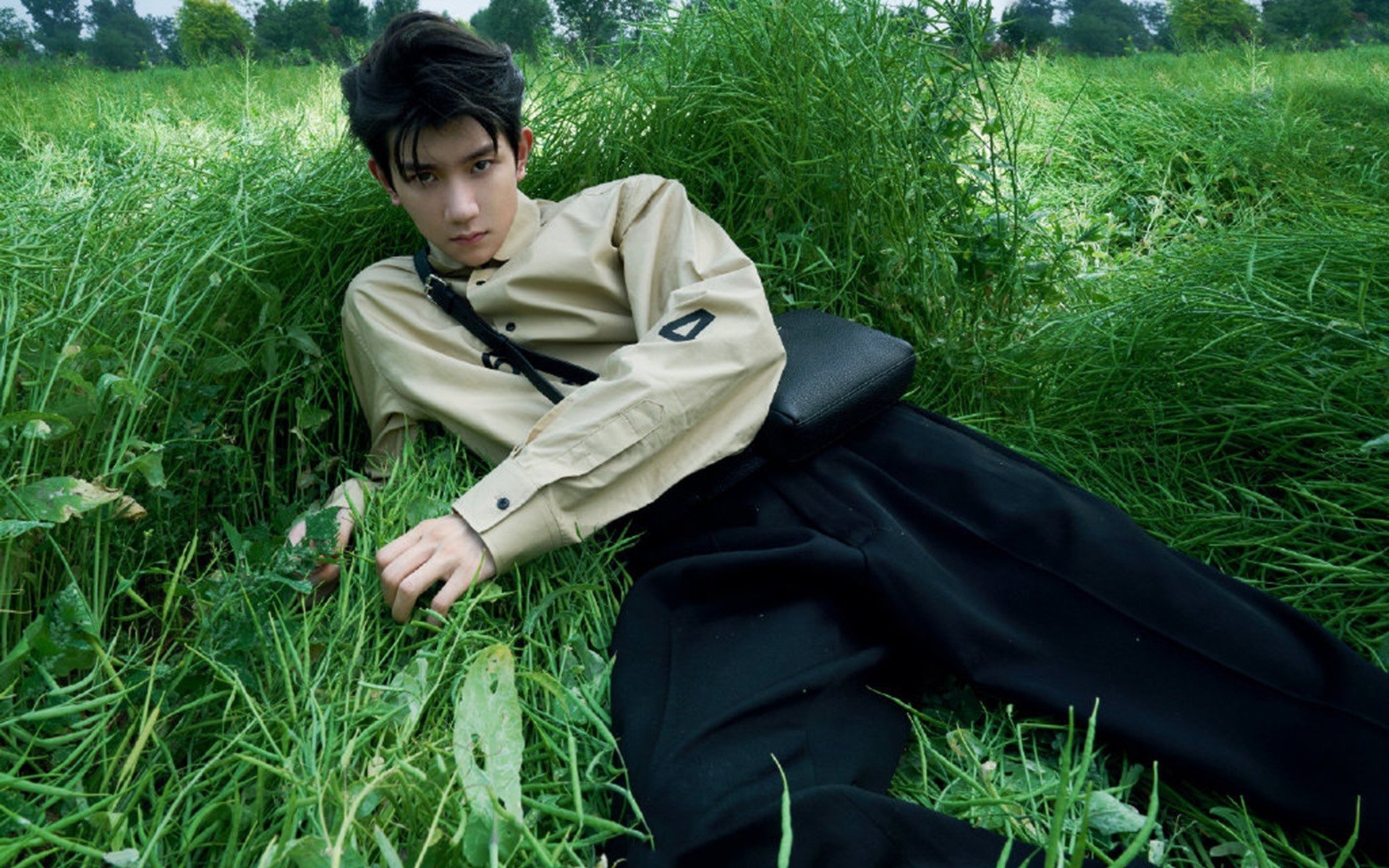 开云首页登录-中前场三角结构形成技术碾压，前场中场后场